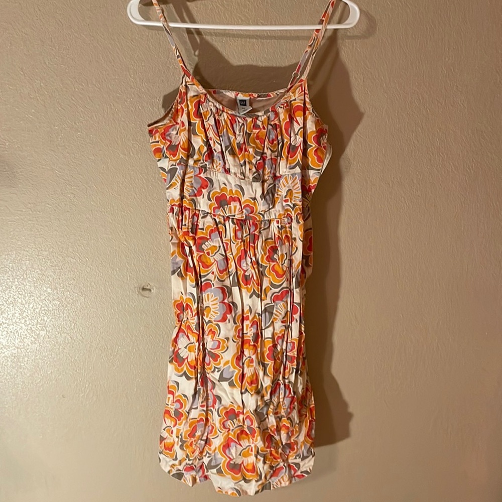 Gap strapped sun dress!
